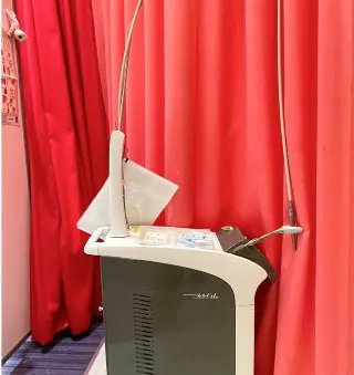 エルビウム:ヤグレーザー